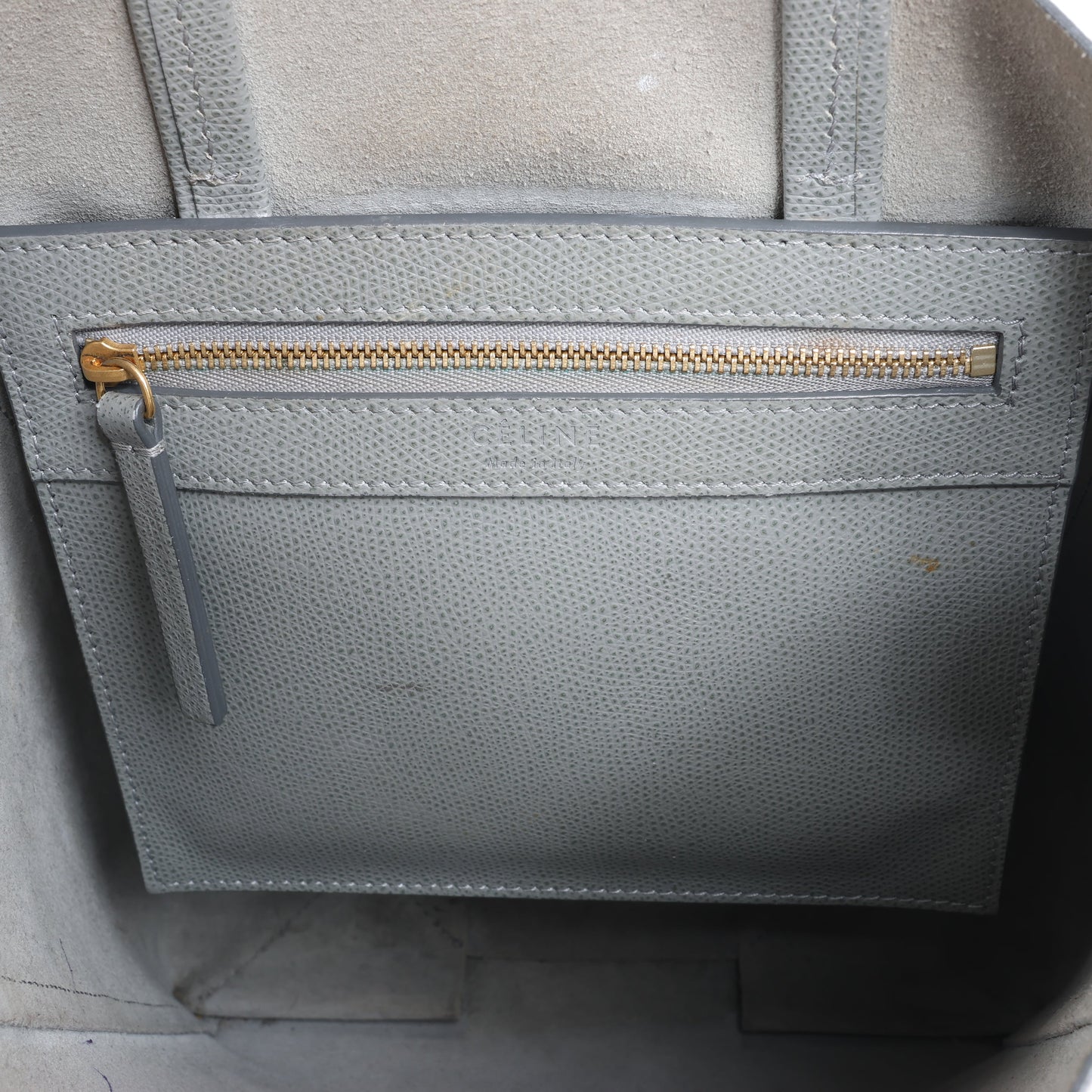 Petit sac à main vertical en cuir gris CELINE
