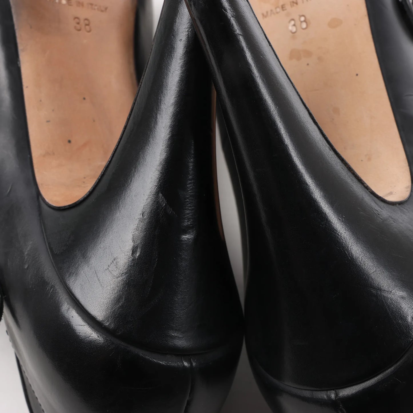 Chanel Coco Mark Lion Clover Buttons Leather Pumps in Black, Size 38 EU