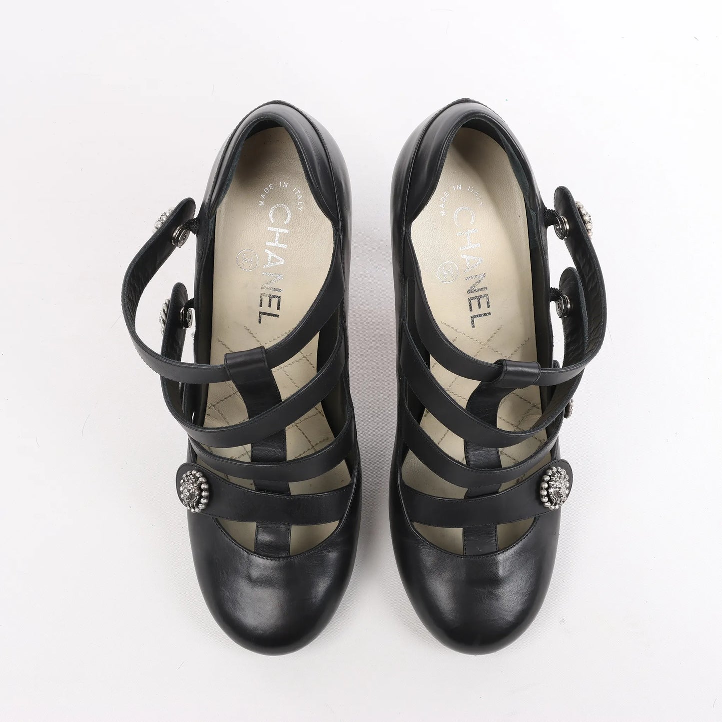 Chanel Coco Mark Lion Clover Buttons Leather Pumps in Black, Size 38 EU