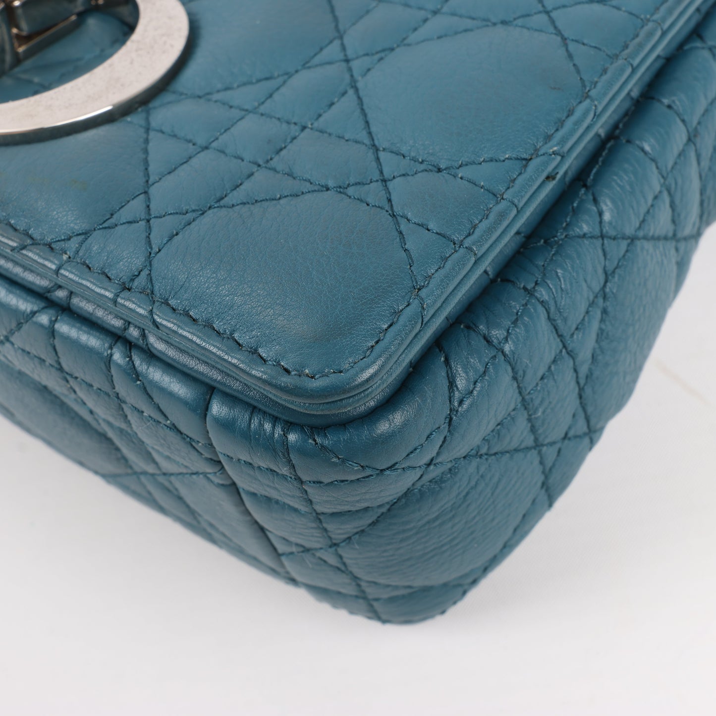 Sac bandoulière chaîne en cuir Christian Dior Caro bleu