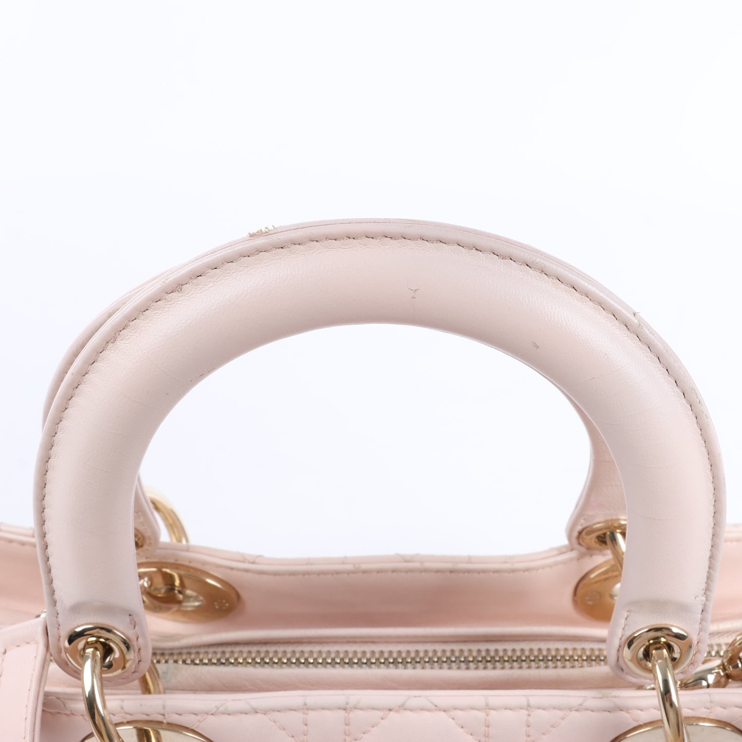 Grand sac à main double usage en cuir rose clair Lady Dior Cannage de Christian Dior