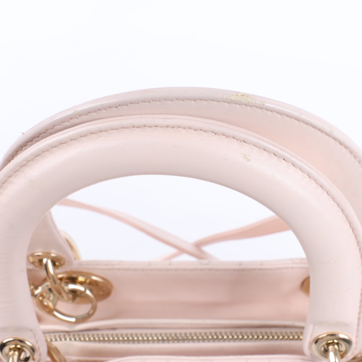 Grand sac à main double usage en cuir rose clair Lady Dior Cannage de Christian Dior
