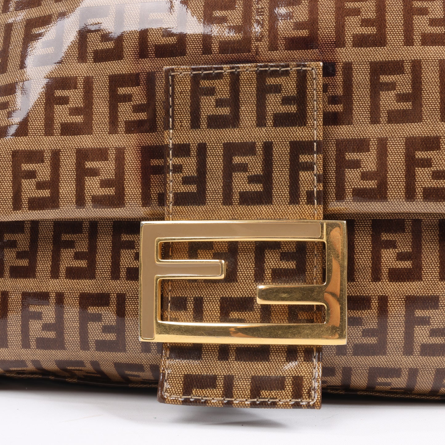 Sac à bandoulière FENDI Zucchino Mamma Baguette en émail marron 26325