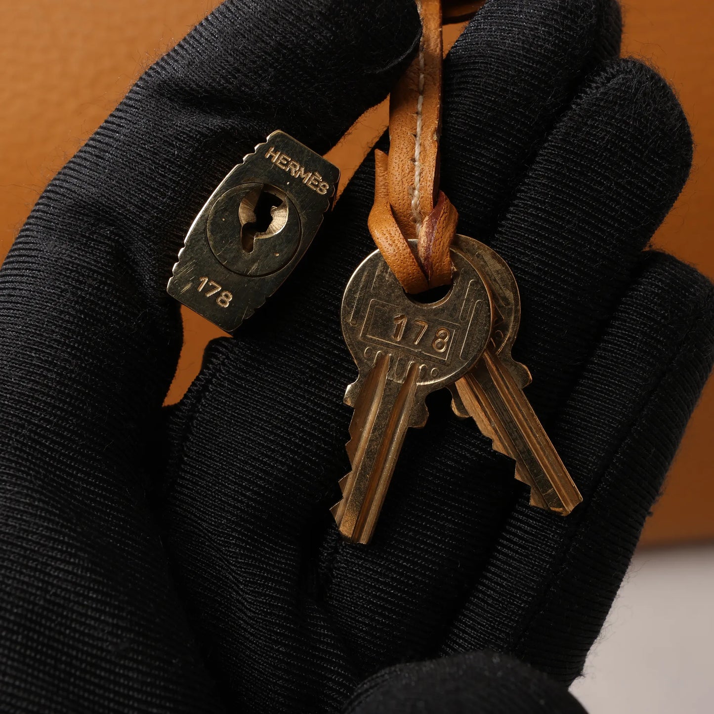 HERMES Birkin 40 Le Tournay Fjord Handbag in Natural sable ○W:1993