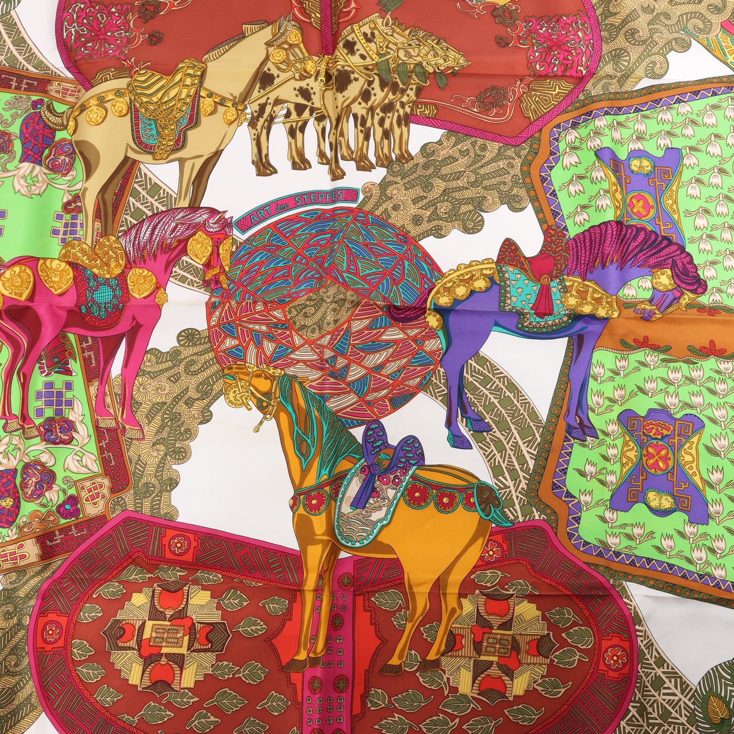 Hermès Carré 90 "ART des STEPPES" Foulard 100% Soie en Rose