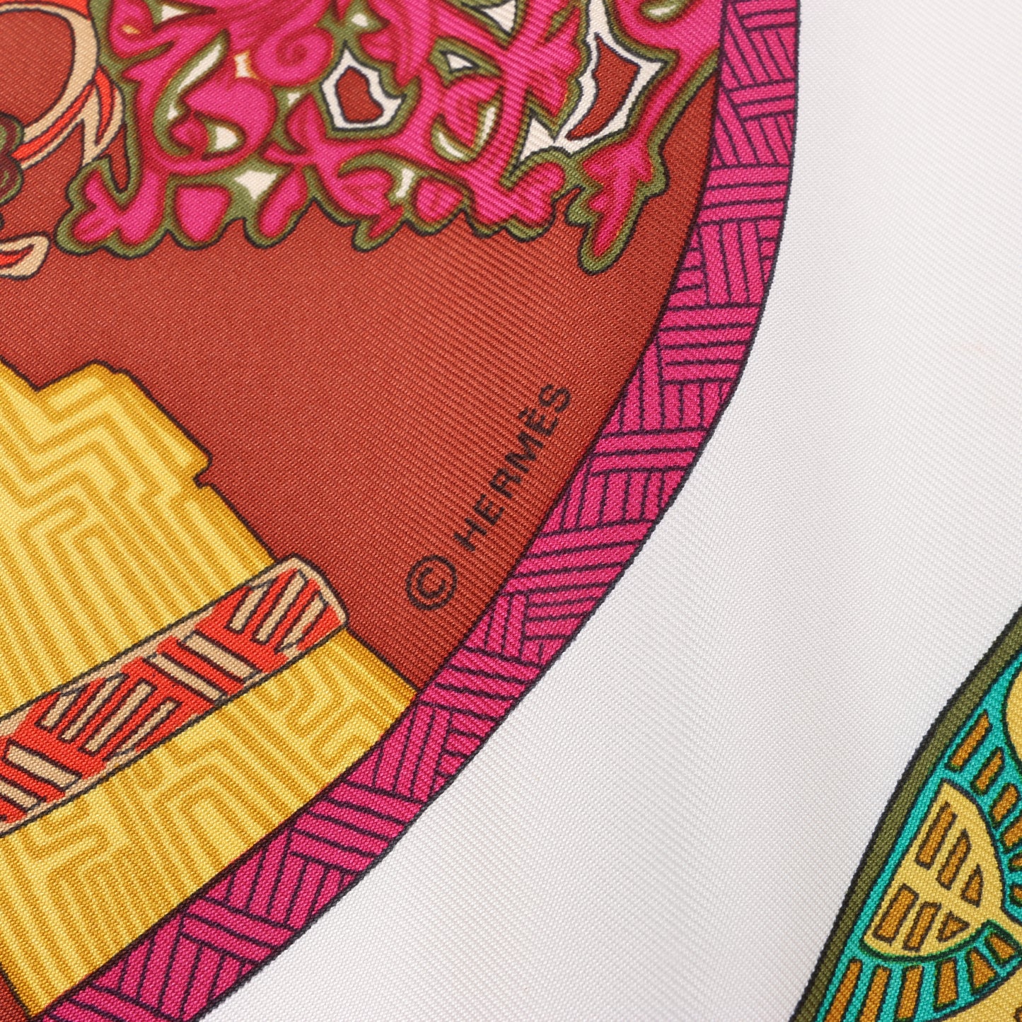Hermès Carré 90 "ART des STEPPES" Foulard 100% Soie en Rose