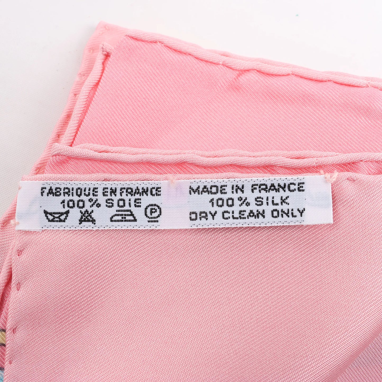 Hermès Carré 90 "Auteuil en Mai" Silk handkerchief in Pink