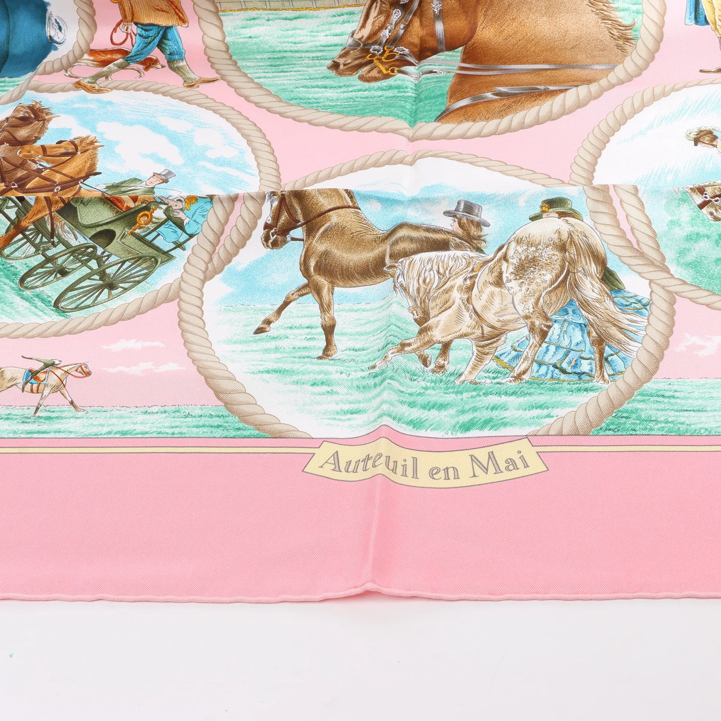 Hermès Carré 90 "Auteuil en Mai" Silk handkerchief in Pink
