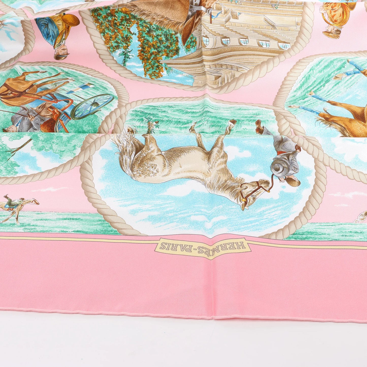 Hermès Carré 90 "Auteuil en Mai" Silk handkerchief in Pink