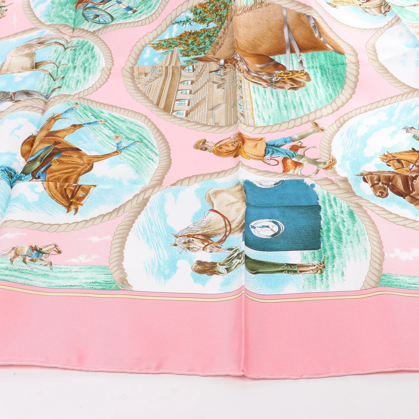Hermès Carré 90 "Auteuil en Mai" Silk handkerchief in Pink
