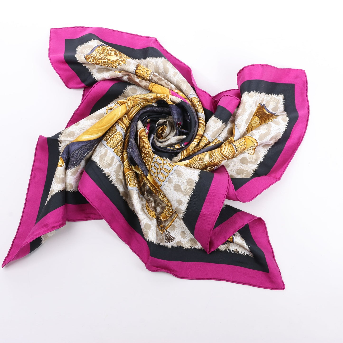 Hermès Carré 90 "CASQUES et PLUMETS" 100% Silk Scarf in Purple