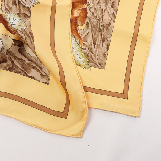 Hermès Carré 90 "CASSE NOISETTE" Silk handkerchief in Yellow