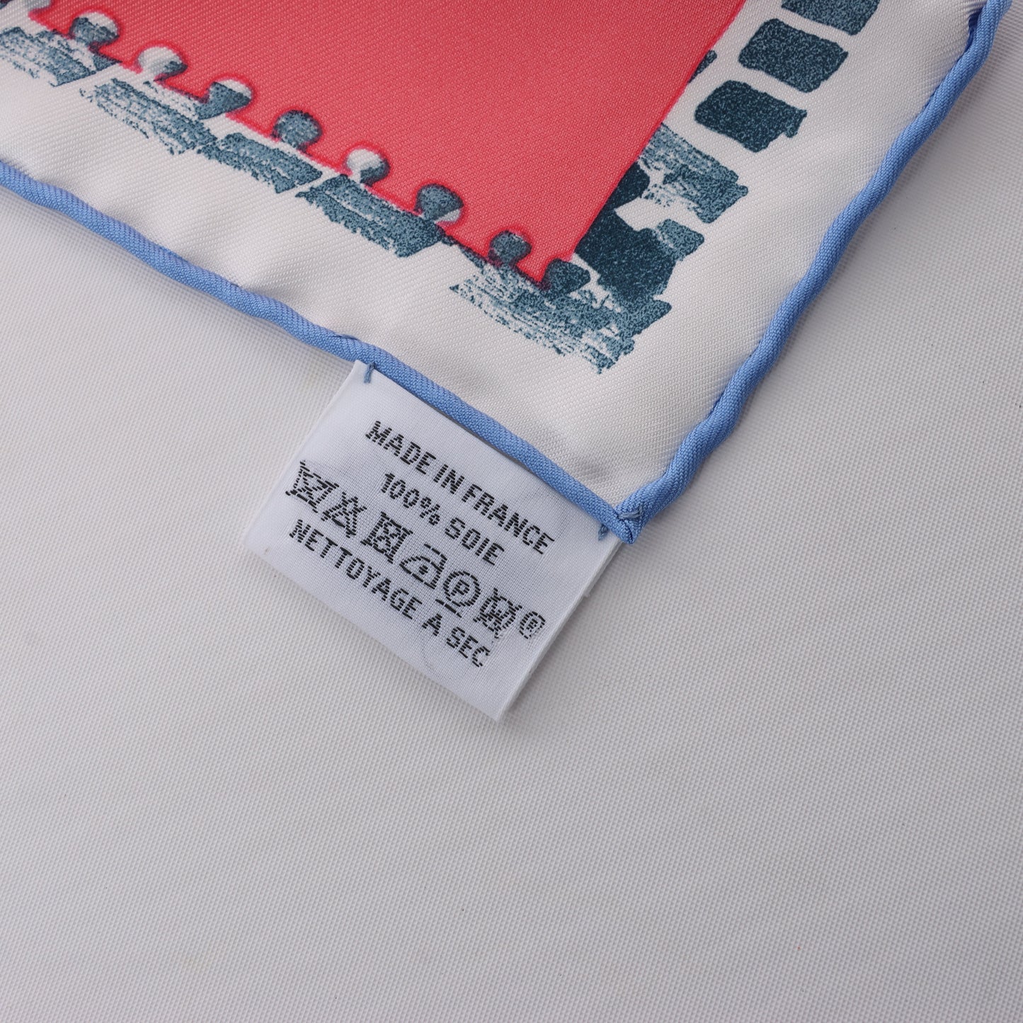 Carré Hermès Carré 90 « Chevaloscope » 100 % soie rose