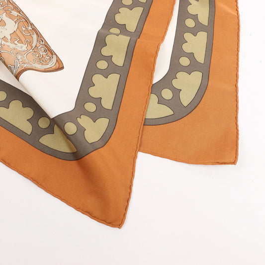 Hermès Carré 90 "DIANE Gunshot" Silk handkerchief in Brown