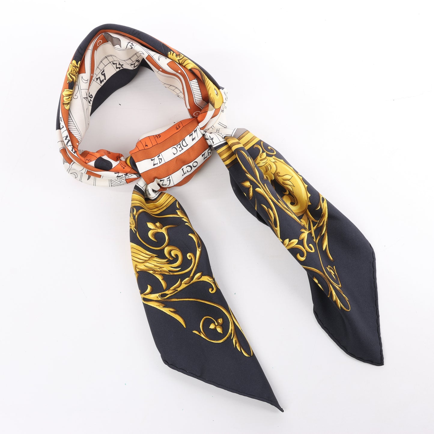Hermès Carré 90 " DIES ET HORE" Silk handkerchief in Black