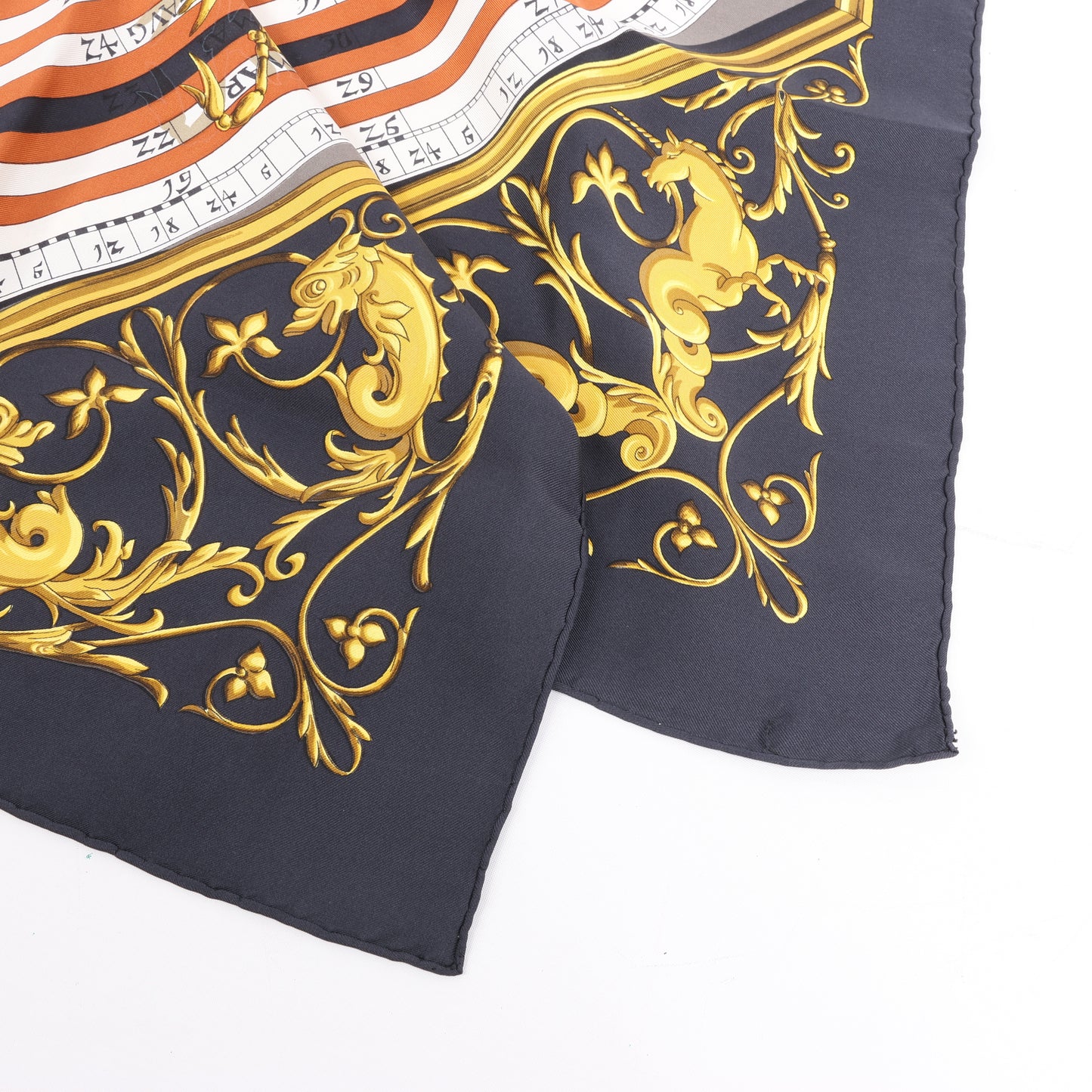 Hermès Carré 90 " DIES ET HORE" Silk handkerchief in Black