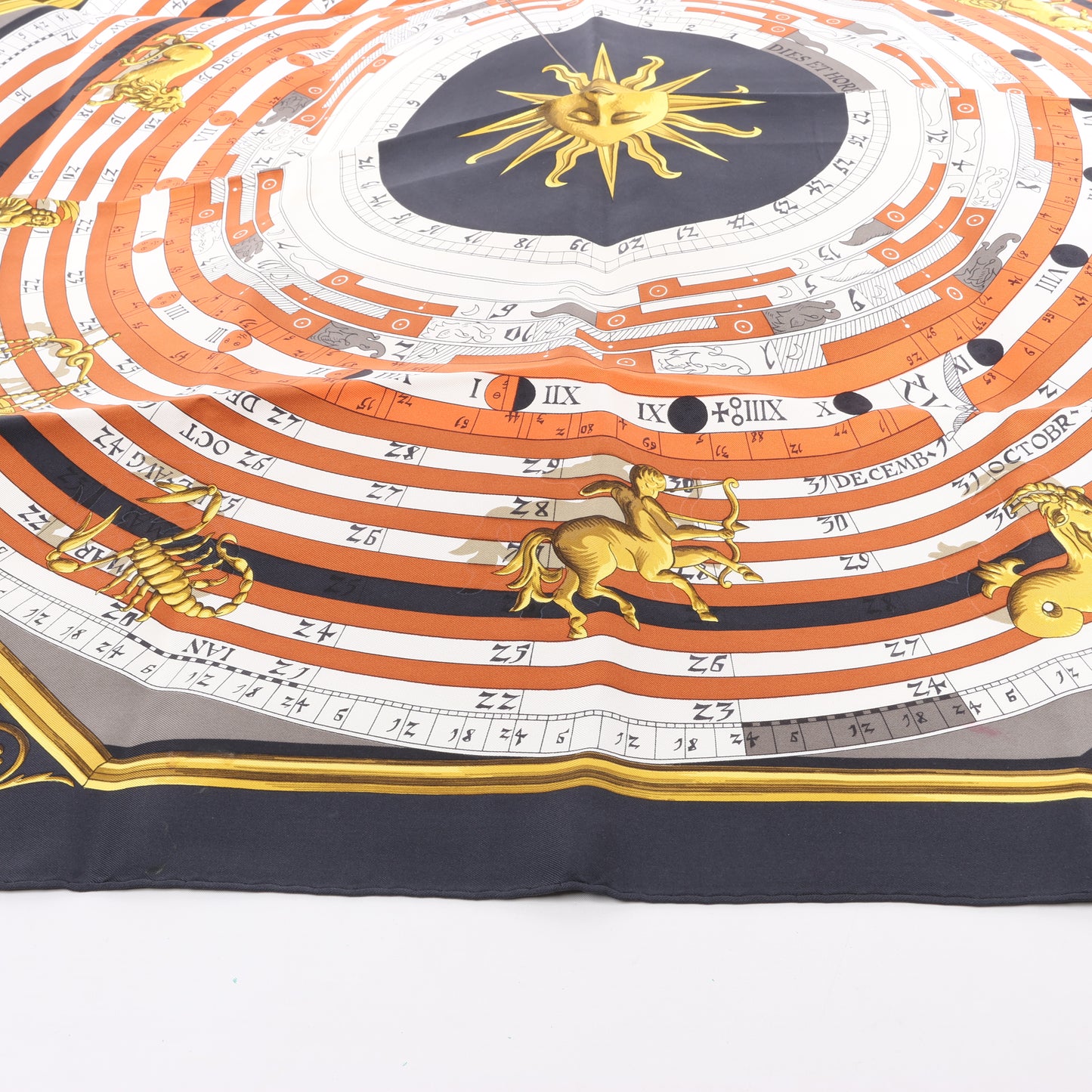 Hermès Carré 90 " DIES ET HORE" Silk handkerchief in Black