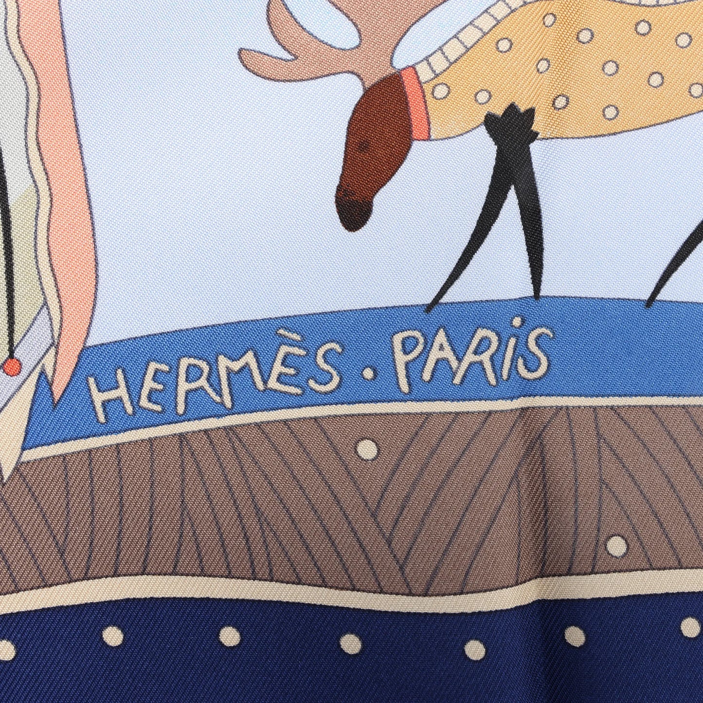 Hermès Carré 90 "LA VIE DU GRAND NORD" Silk handkerchief in Navy Blue