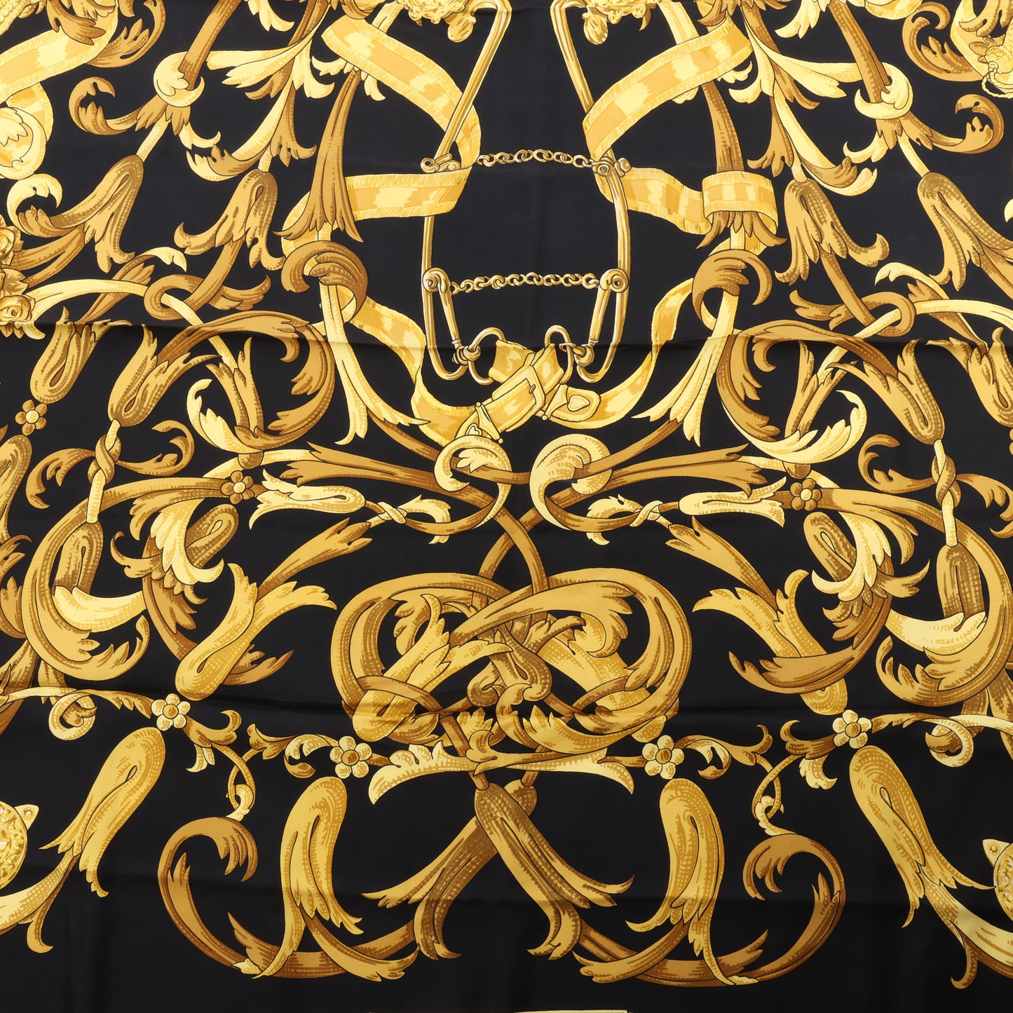 Hermès Carré 90 "LE MORS A LA CONETABLE" 100% Silk Scarf in Black