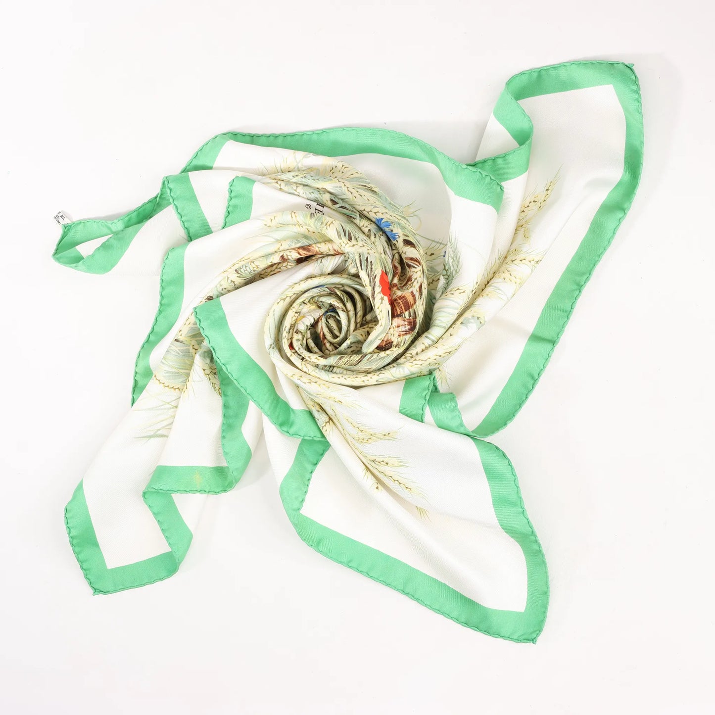 Hermès Carré 90 "Lapins Dans un Champ de blé" Silk handkerchief in Green