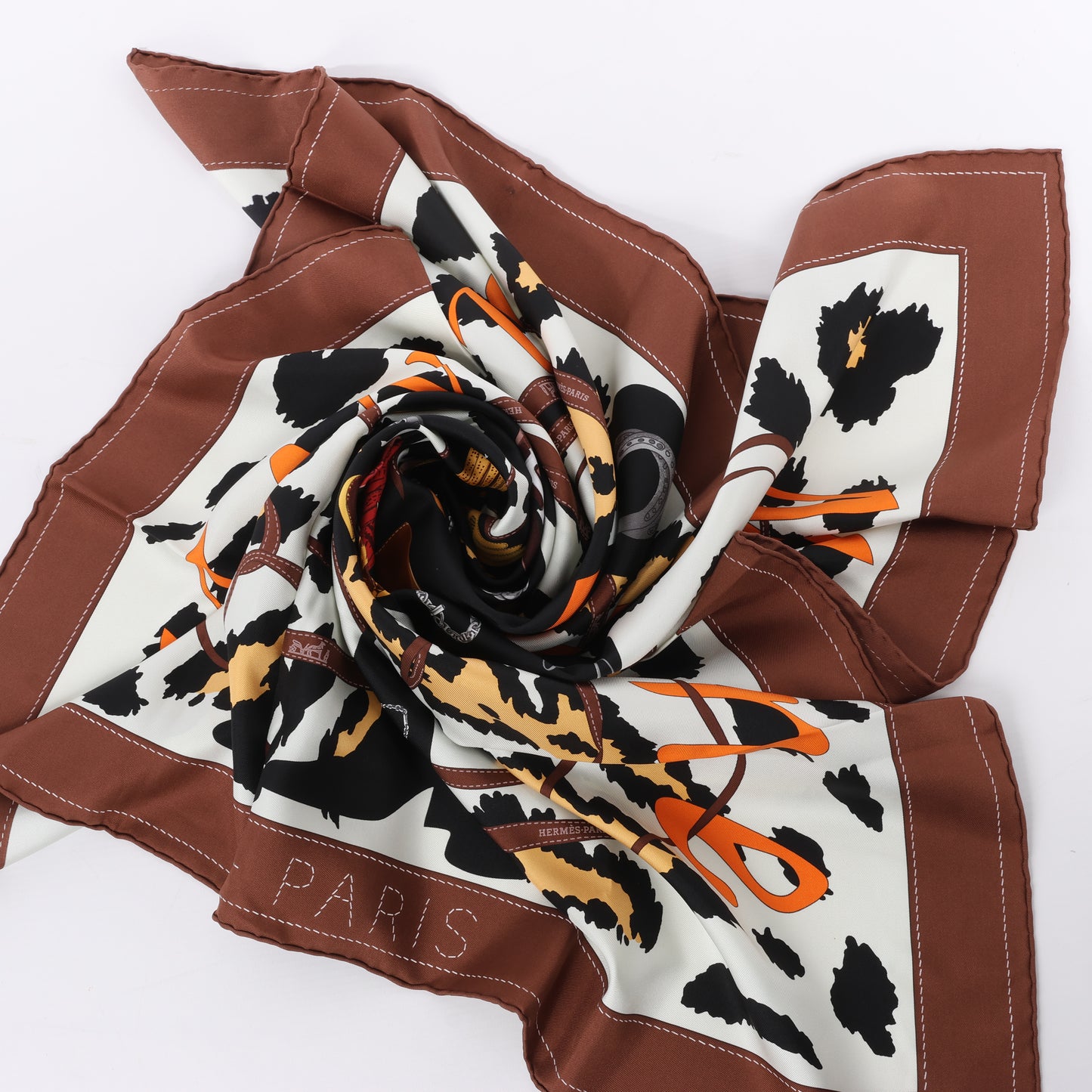 Carré Hermès Carré 90 « Monsieur et Madame » 100 % soie marron