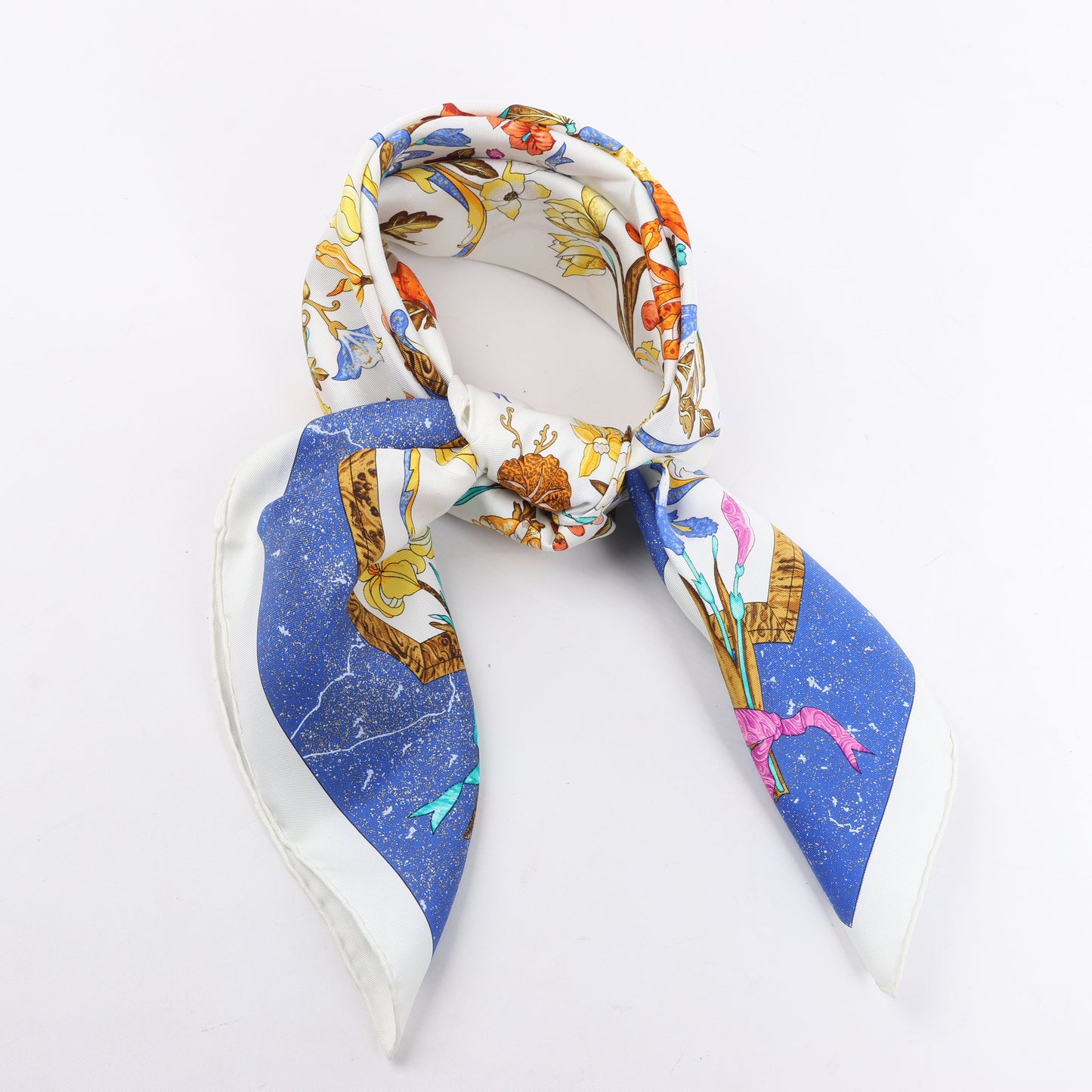 Hermès Carré 90 "PIERRES d' ORIENT et d' OCCIDENT" 100% Silk Scarf in Navy x Beige
