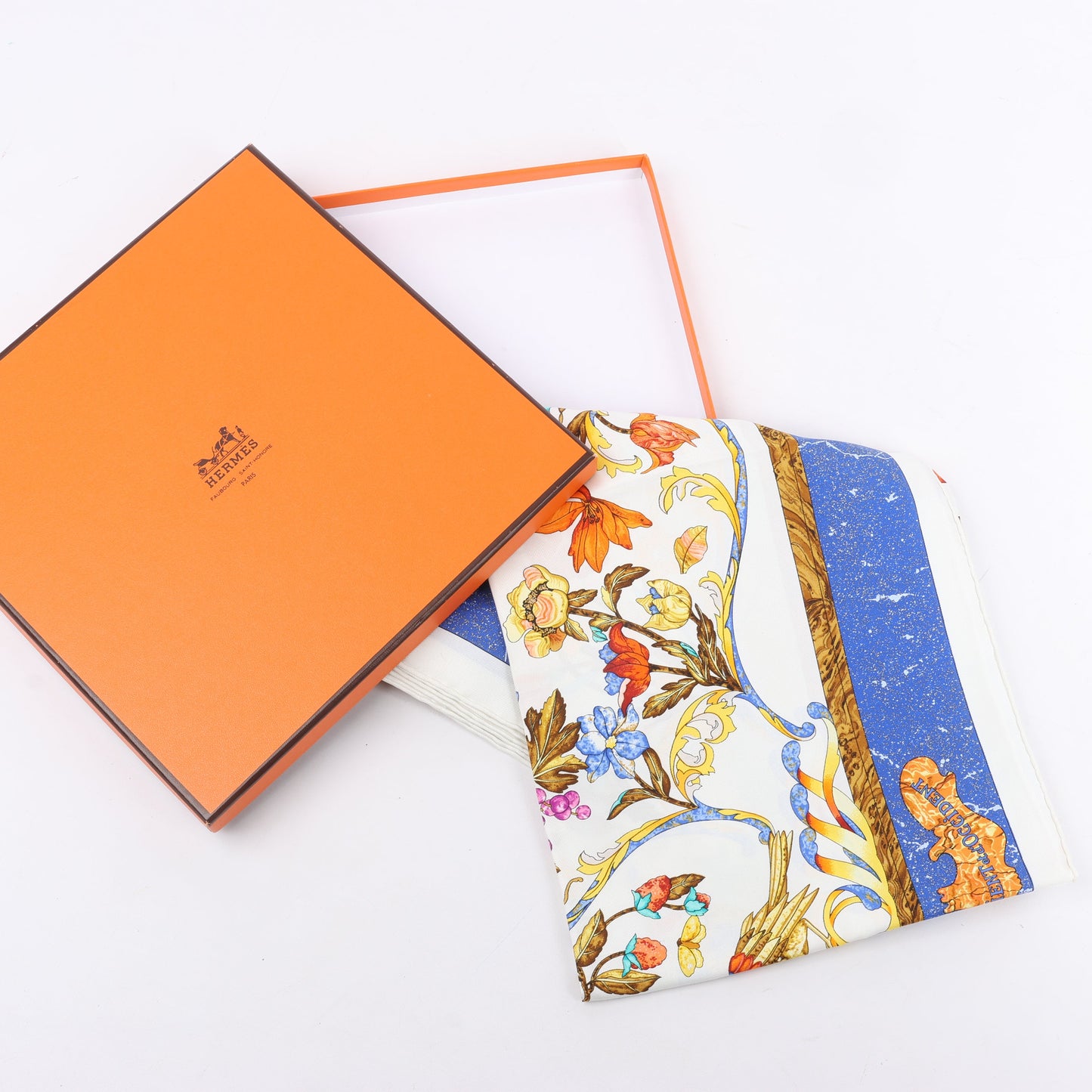 Hermès Carré 90 "PIERRES d' ORIENT et d' OCCIDENT" 100% Silk Scarf in Navy x Beige