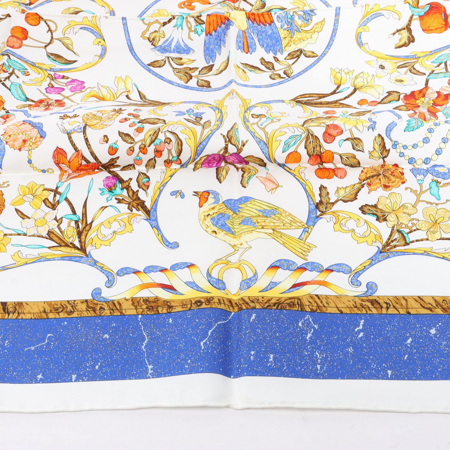 Hermès Carré 90 "PIERRES d' ORIENT et d' OCCIDENT" 100% Silk Scarf in Navy x Beige
