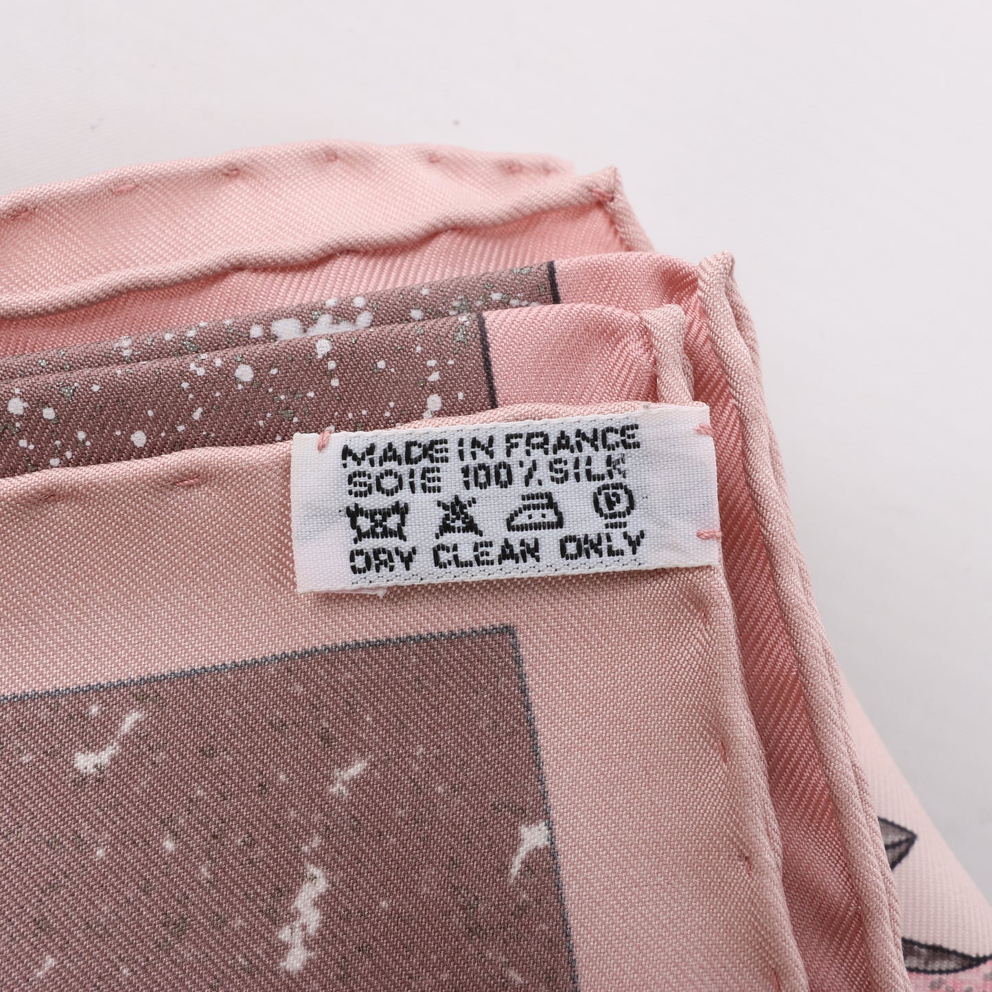 Hermès Carré 90 "PIERRES d' ORIENT et d' OCCIDENT" Silk handkerchief in Pink