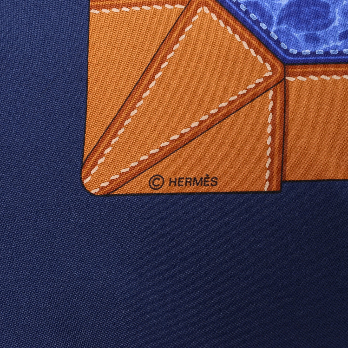 Hermès Carré 90 "TOUT CUIR" 100% Soie Foulard en Bleu Marine