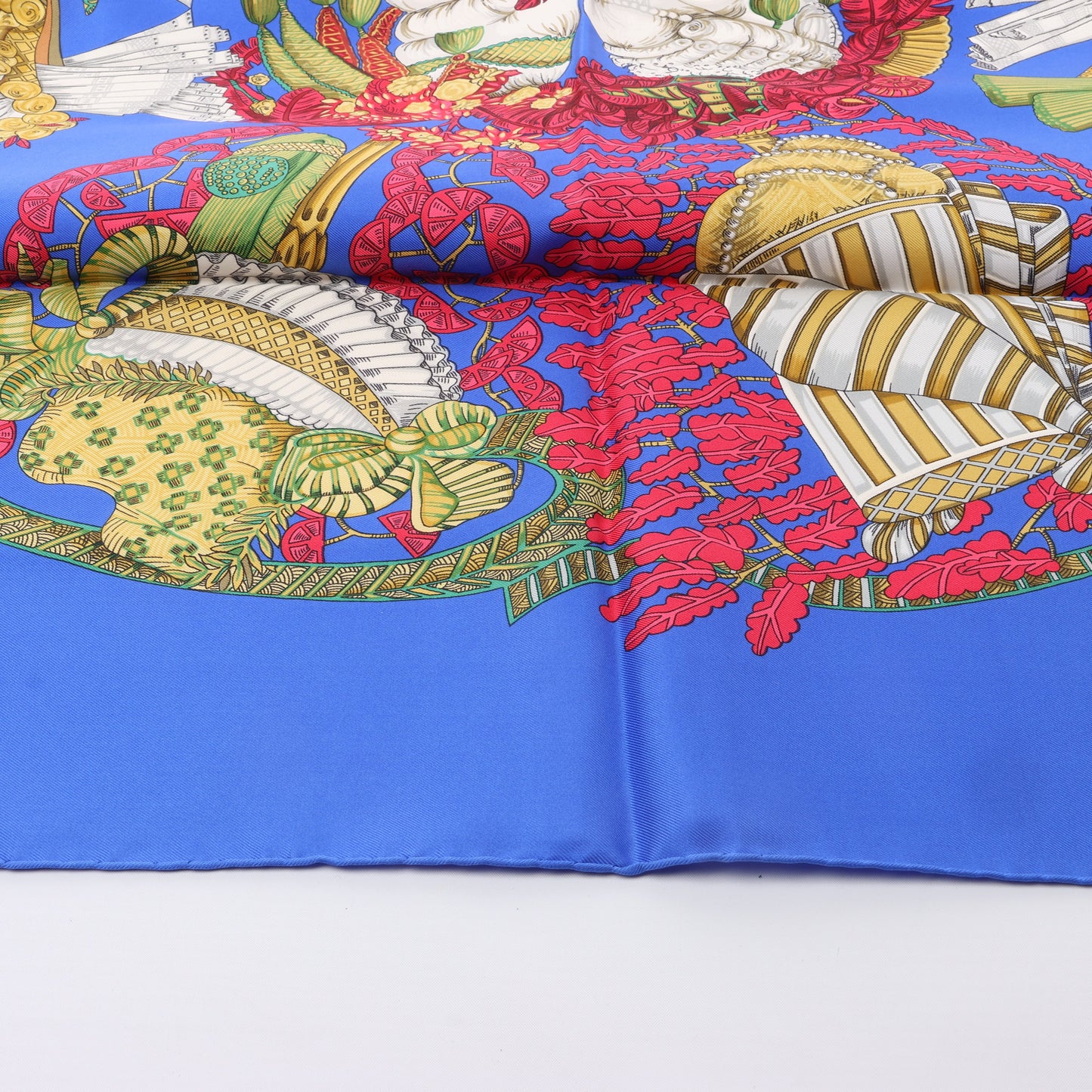 Hermès Carré 90 "Chapeau" 100% Soie Foulard en Bleu
