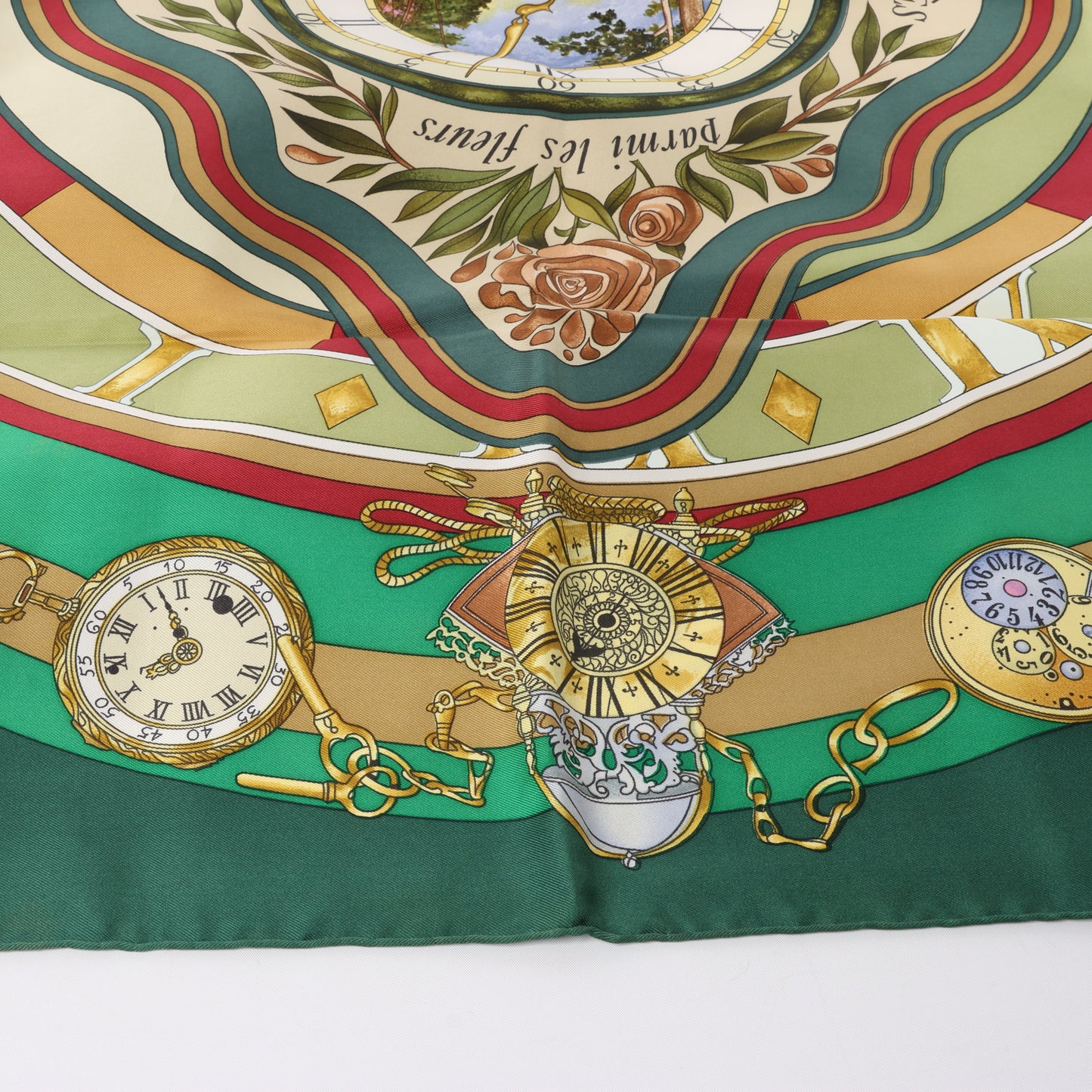Hermès Carré 90 "La Ronde Des Heures" 100% Soie Foulard en Vert