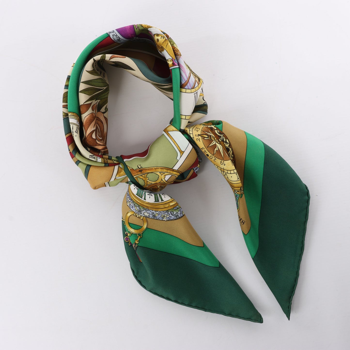 Hermès Carré 90 "La Ronde Des Heures" 100% Soie Foulard en Vert