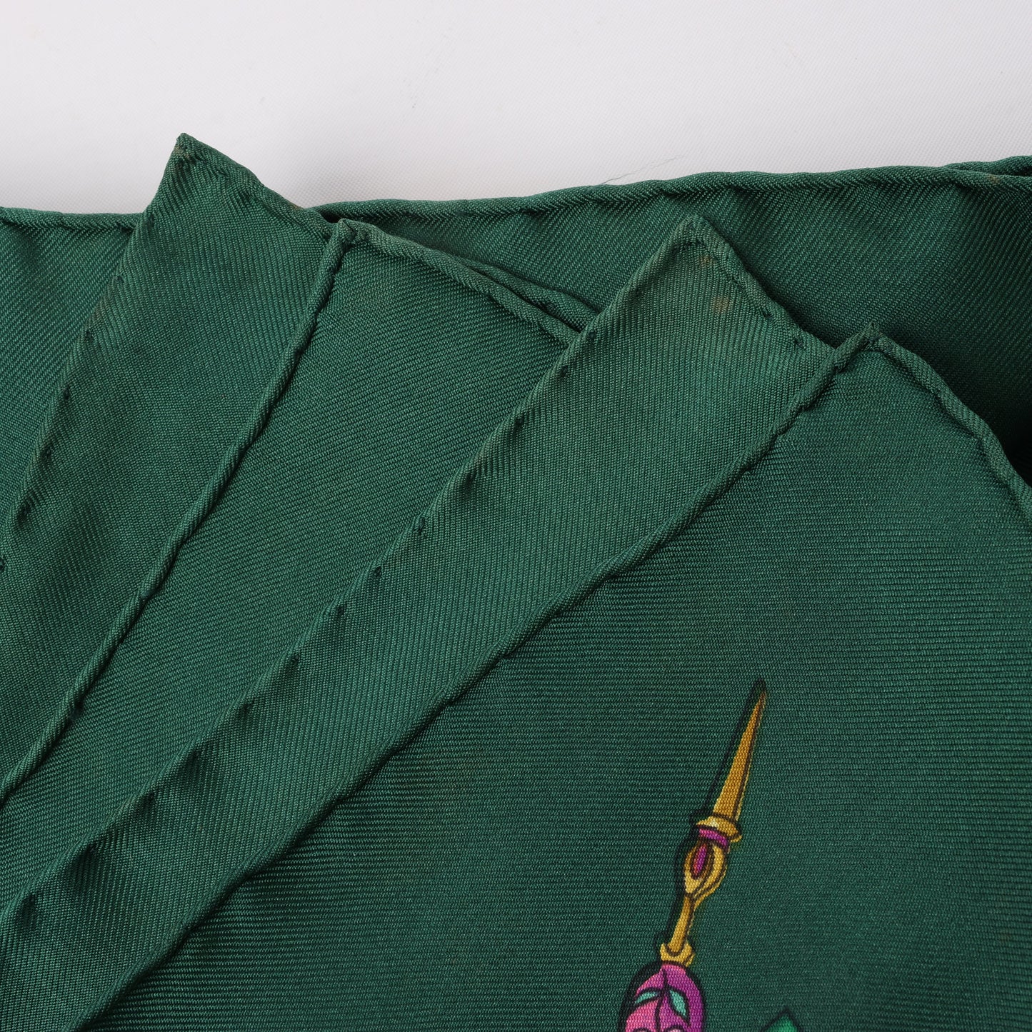 Hermès Carré 90 "La Ronde Des Heures" 100% Soie Foulard en Vert