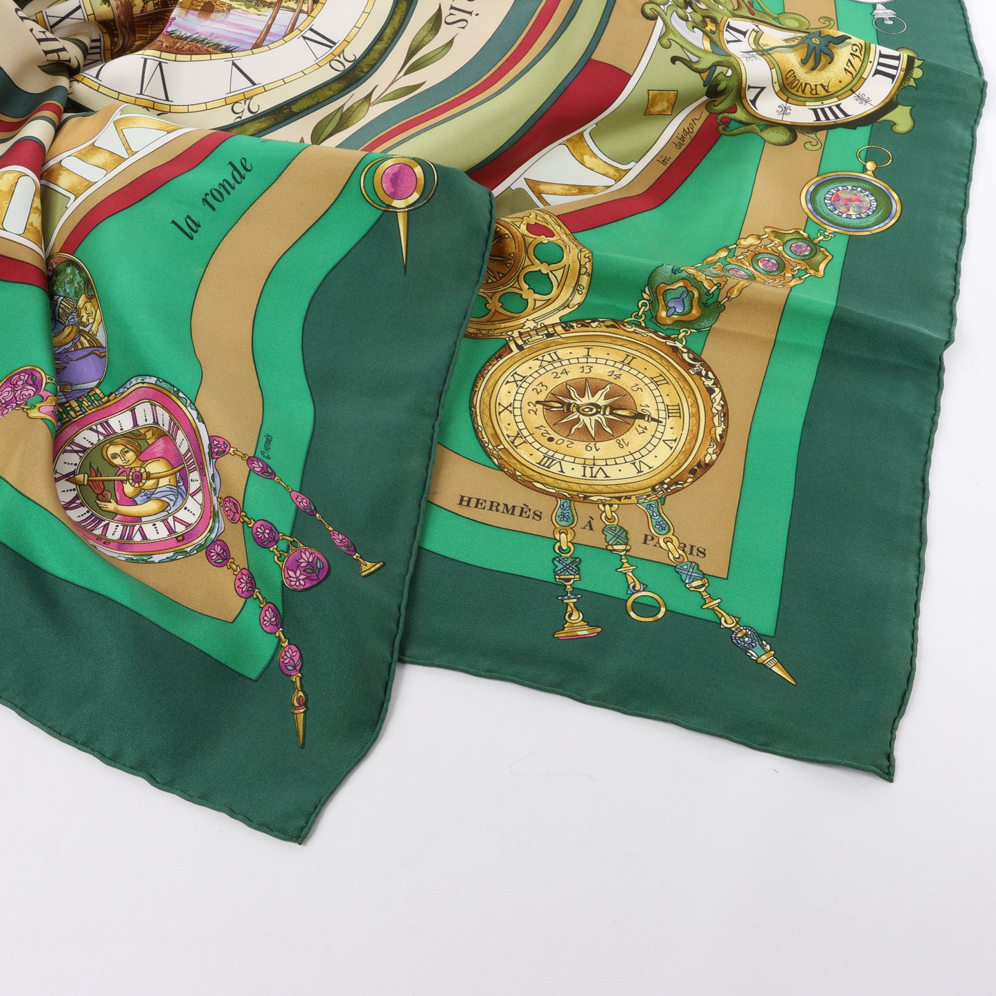 Hermès Carré 90 "La Ronde Des Heures" 100% Soie Foulard en Vert