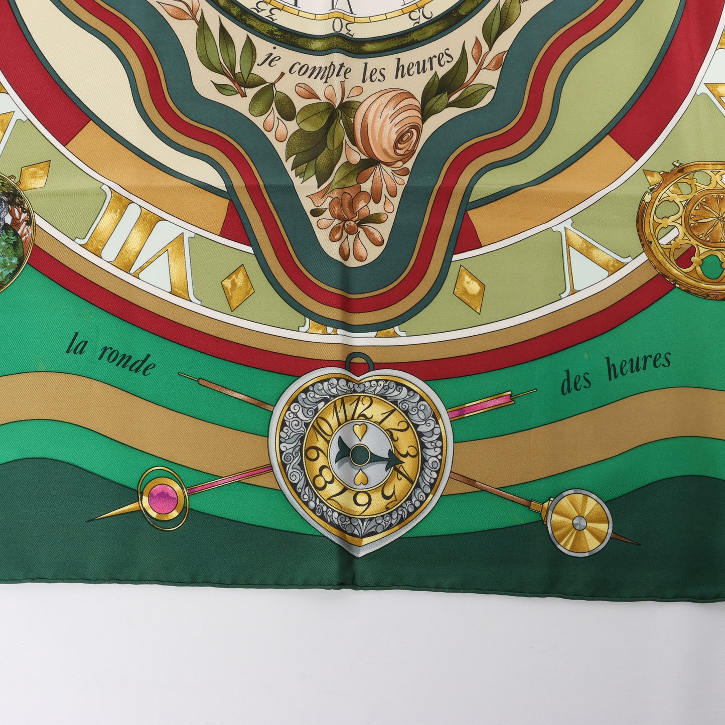 Hermès Carré 90 "La Ronde Des Heures" 100% Soie Foulard en Vert