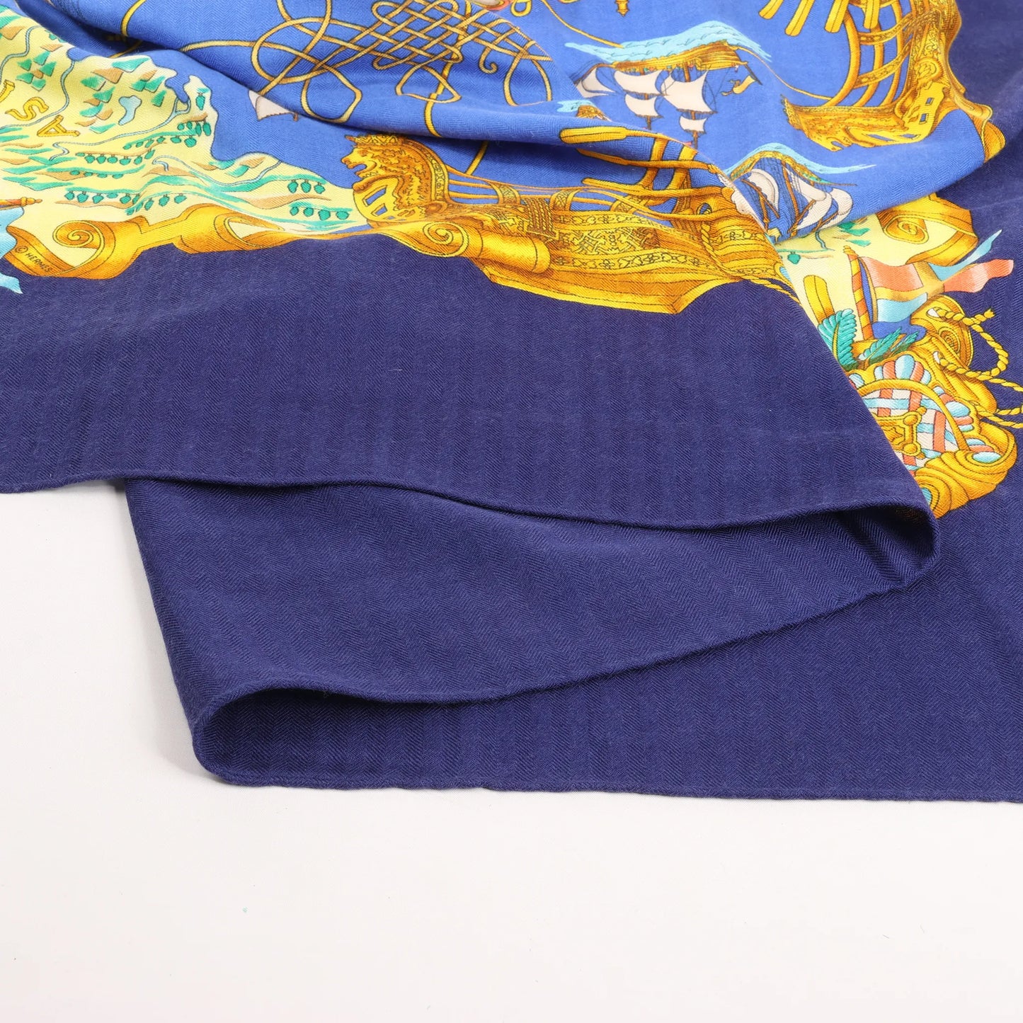 Hermès Carré Géant "VOILES DE LUMIERE" Cashmere x Silk scarf in Navy Blue