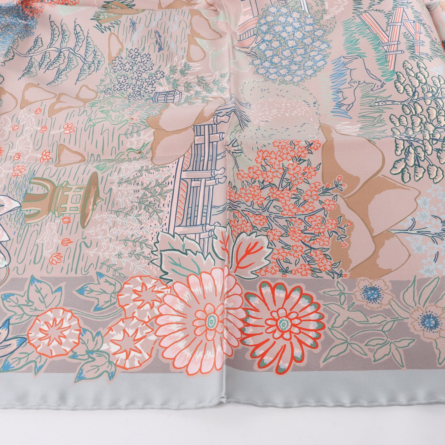 Hermès Carré 90 "Mille Feuilles de Soie" Foulard 100% Soie en Gris