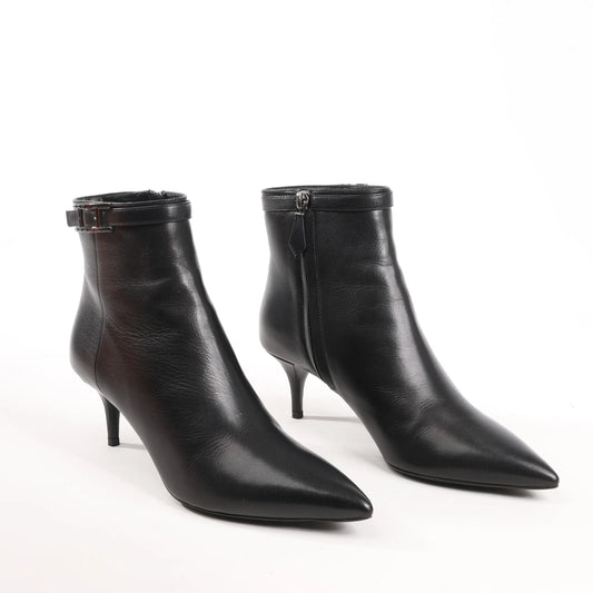 Hermes Leather Ankle Boots in Black, Size 38.5 EU