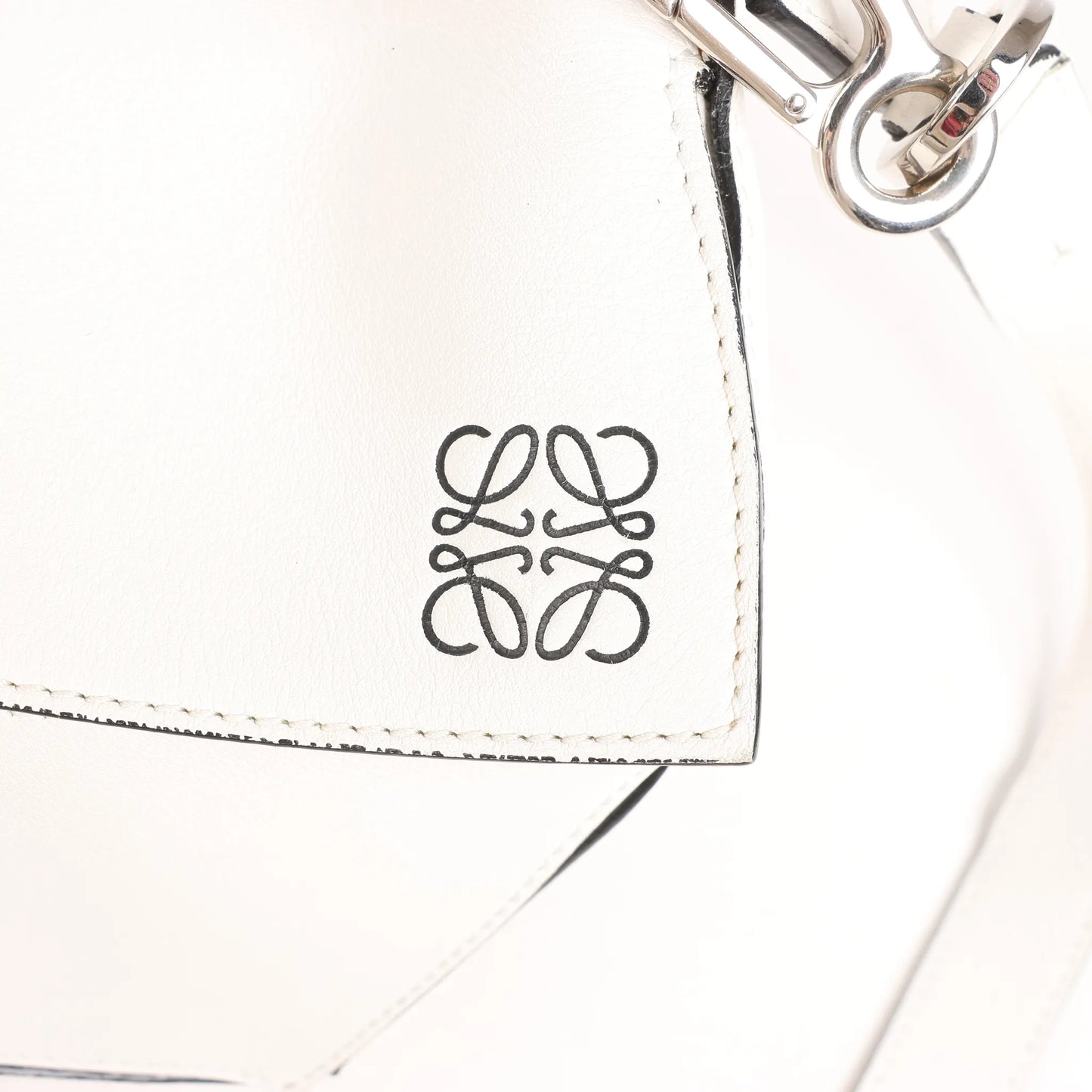 LOEWE Puzzle Medium Leather 2Way Handbag in White