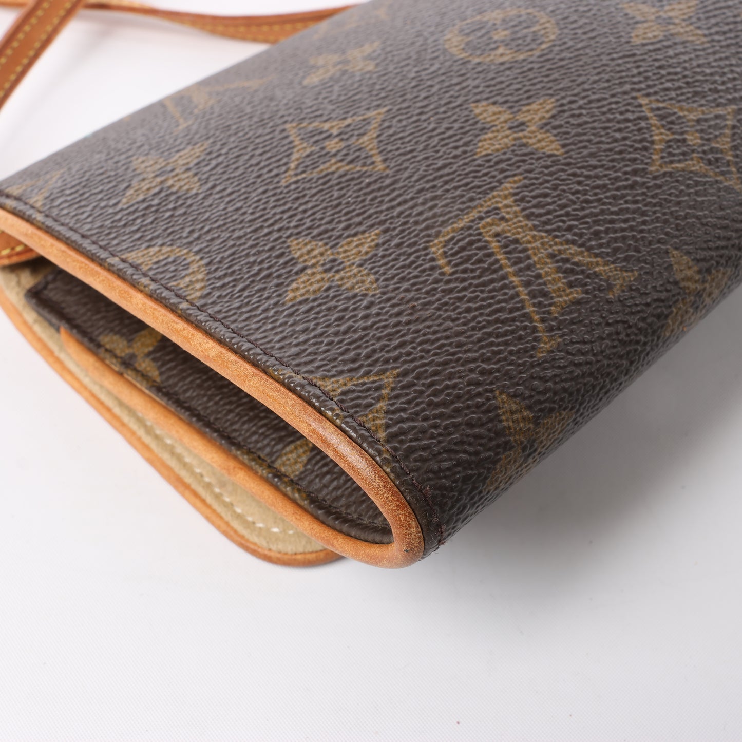 Louis Vuitton Monogram Canvas Pochette Twin GM Shoulder Bag M51852