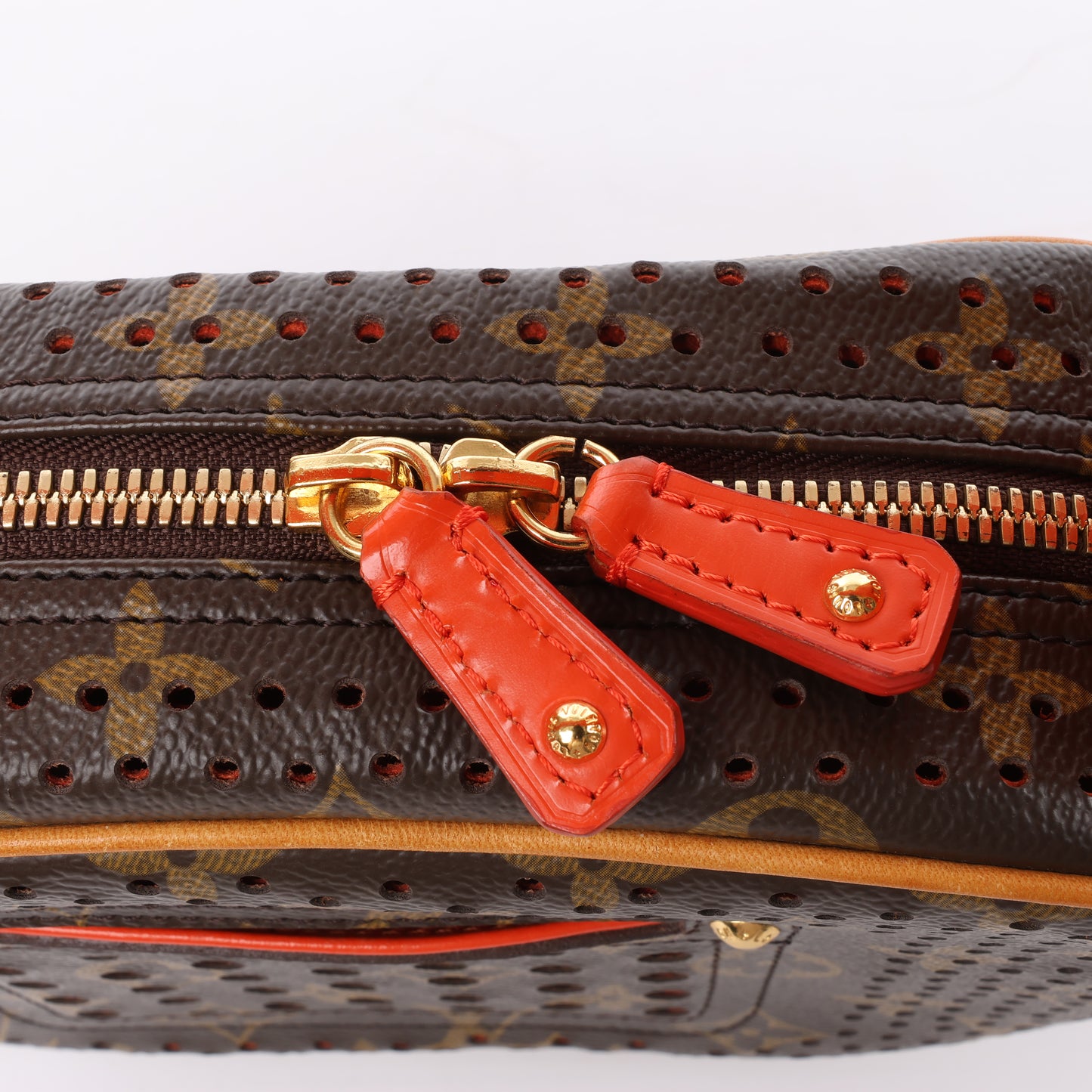 Louis Vuitton Limited Edition Monogram Perforated Mini Trocadero Umhängetasche M95177