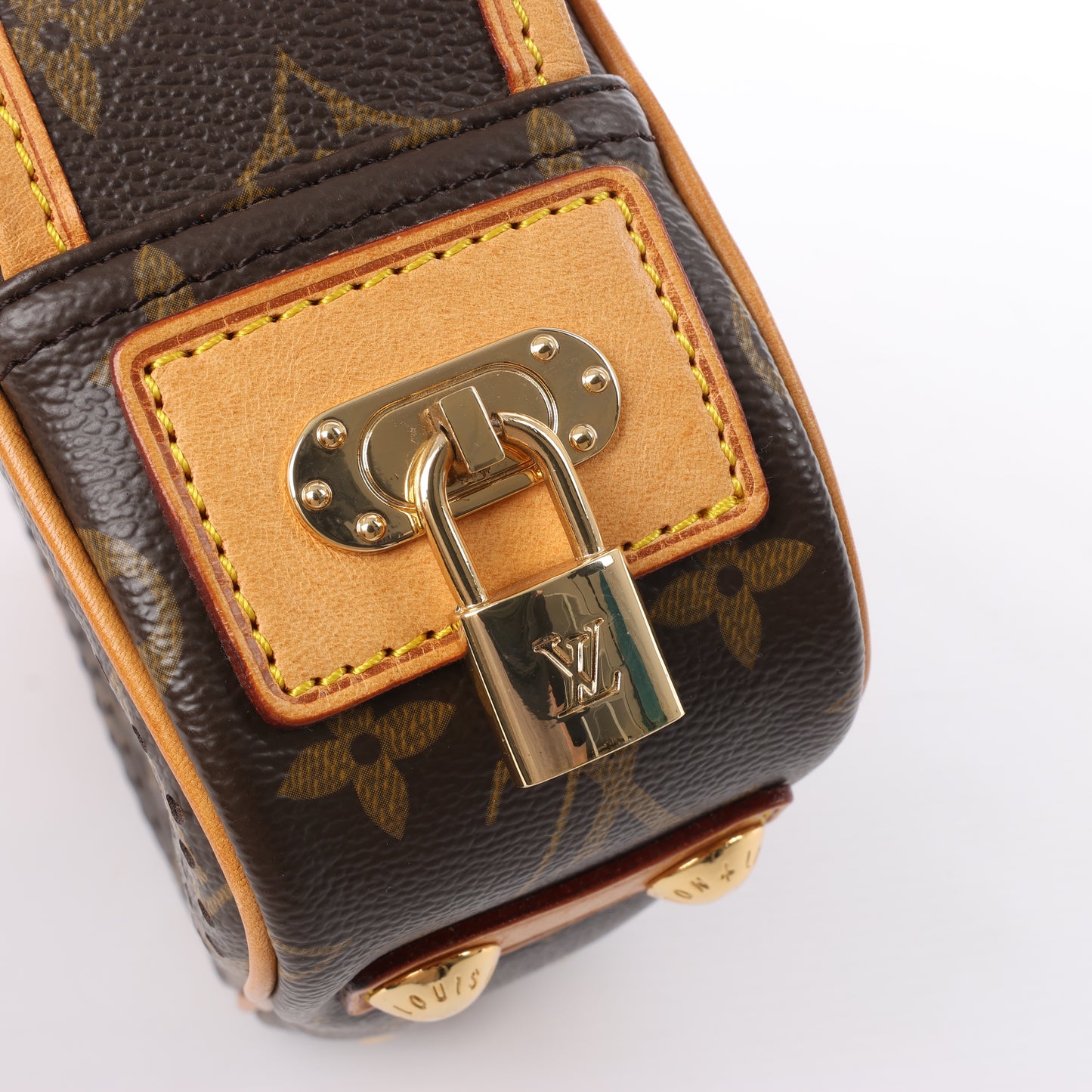 Louis Vuitton Limited Edition Monogram Perforated Mini Trocadero Umhängetasche M95177