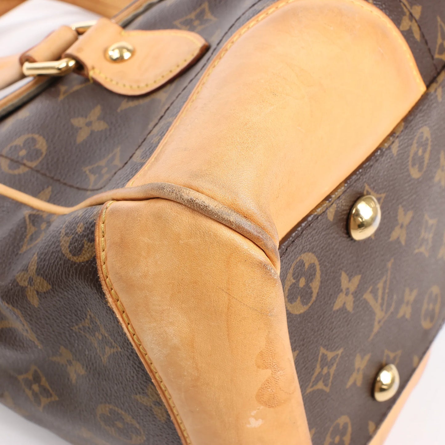 Louis Vuitton Monogram Canvas Beverly GM Handbag in Brown M40120