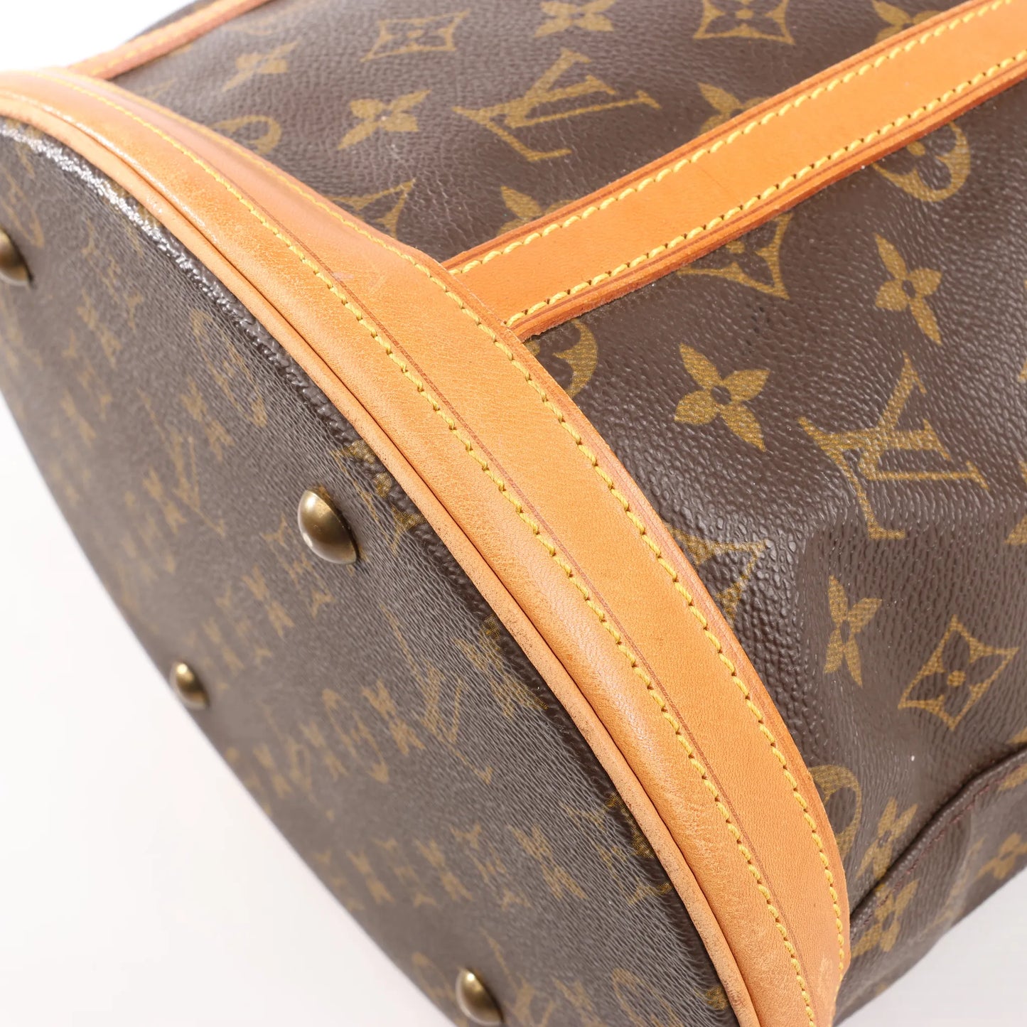 Louis Vuitton Monogram Canvas Bucket GM Shoulder Bag M42236