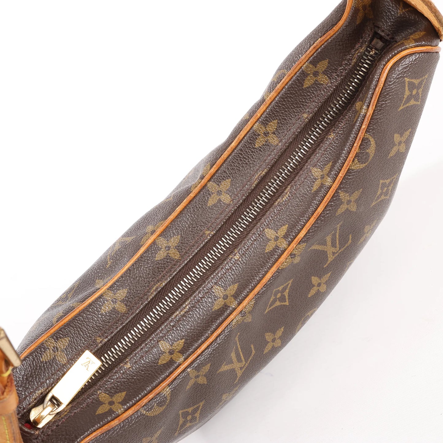 Louis Vuitton Croissant MM Monogram Shoulder Bag in Brown M51512
