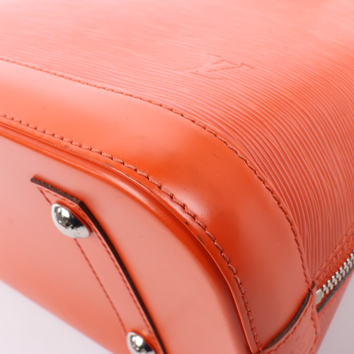 Louis Vuitton Epi Leather Alma PM Handbag in Orange M40623
