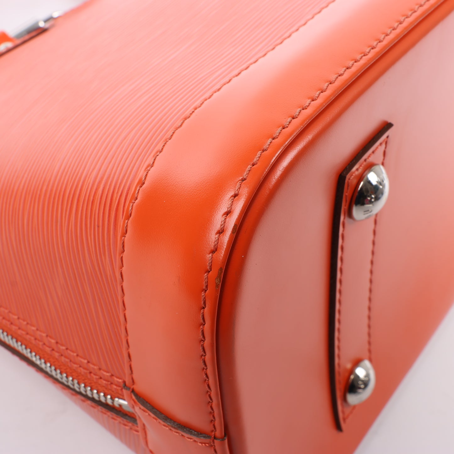 Louis Vuitton Epi Leather Alma PM Handbag in Orange M40623