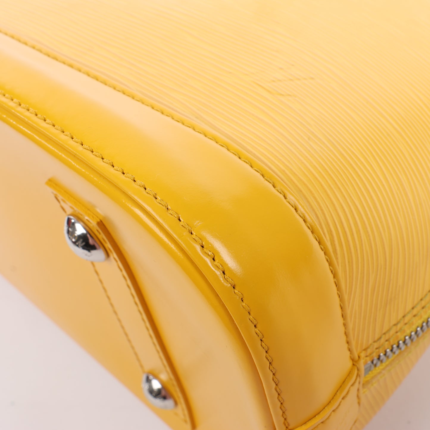Louis Vuitton Epi Leather Alma PM Handbag in Yellow M40951