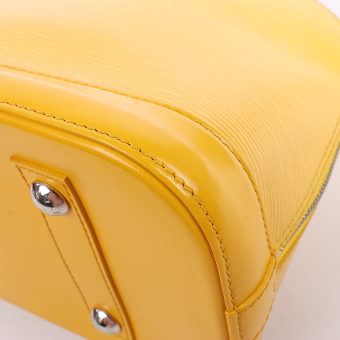 Louis Vuitton Epi Leather Alma PM Handbag in Yellow M40951